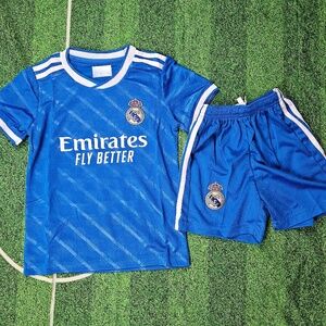 Real Madrid Kids Soccer Jersey Kit Youth/Real Madrid  jersey/ Jersey and Shorts
